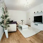 De Lux Ultramodern In Zona Centrala Apartment