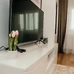 De Lux Ultramodern In Zona Centrala Apartment
